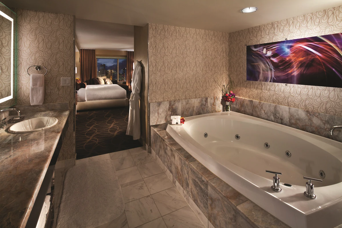 Jacuzzi Suite room - Picture of Best Western Springfield Hotel - Tripadvisor